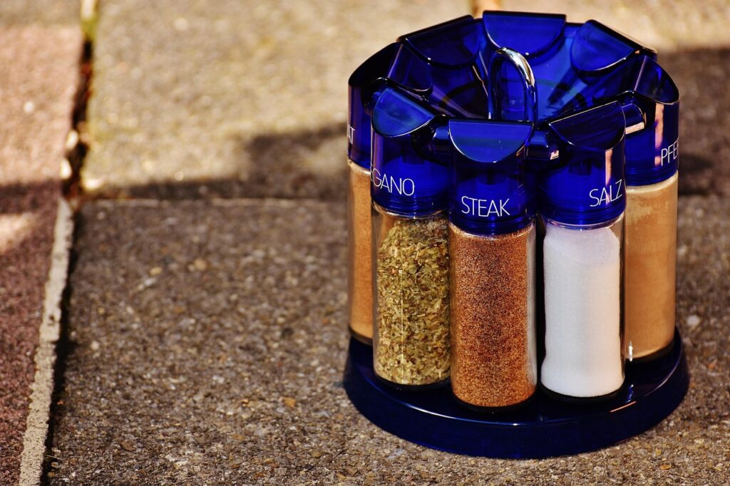 spice-rack-1650049_1280