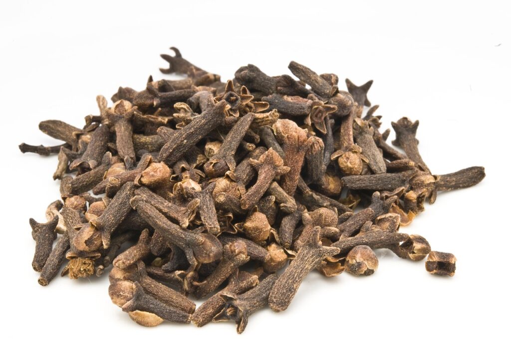 clove-1326474_1280