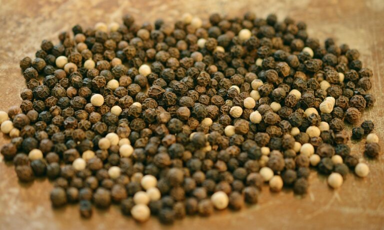 peppercorns-1992412_1280