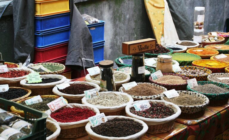 spices-at-market-2821915_1280